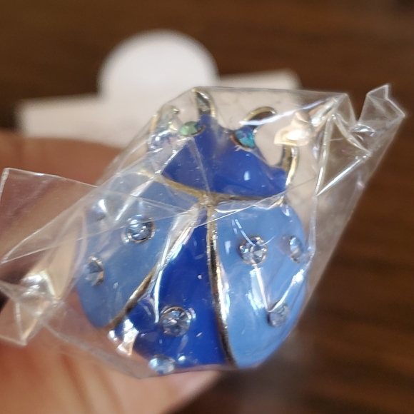 Beetle Hair Pin - Picture 2 of 6